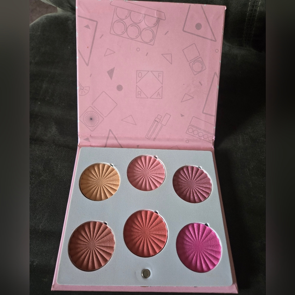OFRA Mini Mix Palette Blushful - Picture 2 of 5